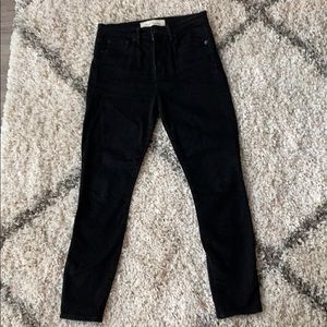 Gap True Skinny Super High Rose in black